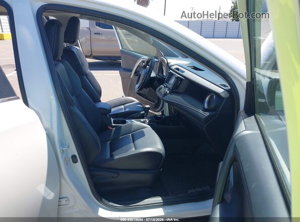 2T3DFREV3HW586354 2017 TOYOTA RAV4 White Vista interior delantera