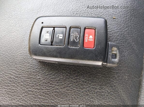 2T3DFREV3HW664700 2017 TOYOTA RAV4 White Widok deski rozdzielczej