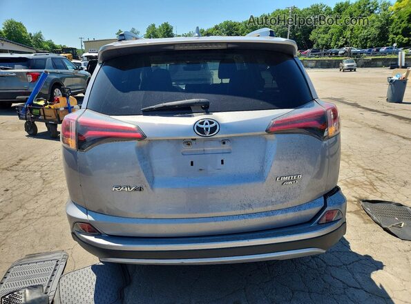 2T3DFREV3HW680962 2017 TOYOTA RAV4 Silver Widok z tyłu