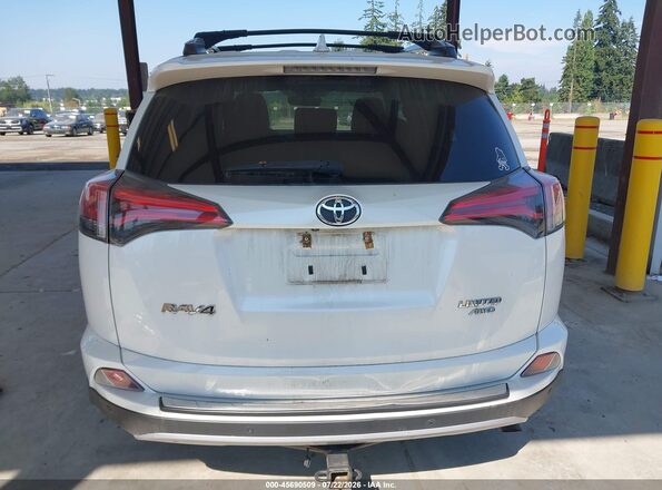 2T3DFREV5HW691218 2017 TOYOTA RAV4 White 