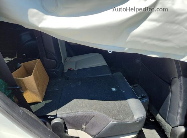 2T3DFREV6GW448872 2016 TOYOTA RAV4 White Rear interior view