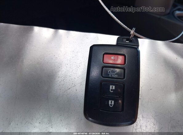 2T3DFREV7HW553910 2017 TOYOTA RAV4 White Առջևի վահանակի տեսք