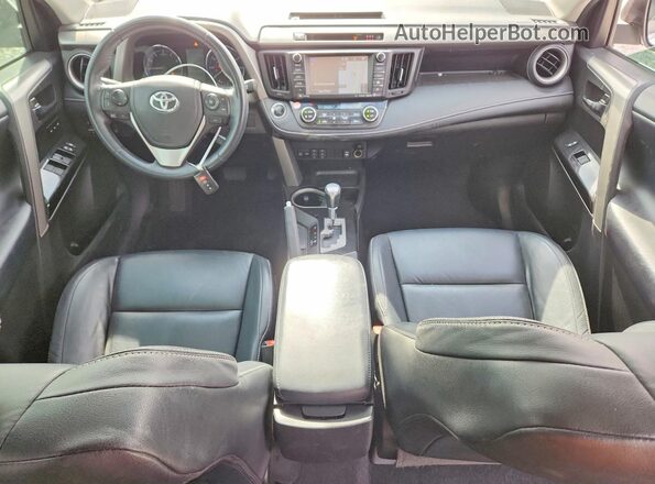2T3DFREV7HW689275 2017 TOYOTA RAV4 White წინა პანელის ხედი