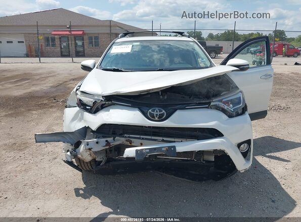 2T3DFREV8HW687423 2017 TOYOTA RAV4 White Widok z przodu