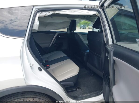 2T3DFREV8HW687423 2017 TOYOTA RAV4 White Widok naklejki z numerem VIN