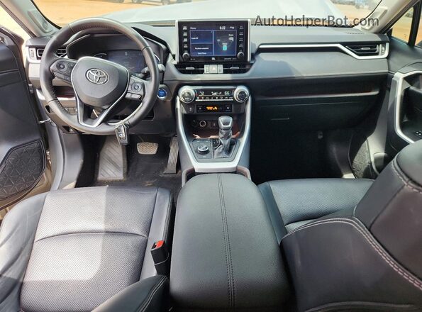 2T3DWRFV0LW067642 2020 TOYOTA RAV4 Silver Вид панелі приладів