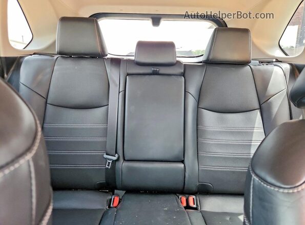2T3DWRFV0LW067642 2020 TOYOTA RAV4 Silver Вид задніх сидінь