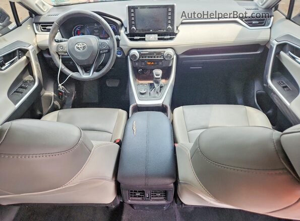 2T3DWRFV0LW070797 2020 TOYOTA RAV4 Silver წინა პანელის ხედი