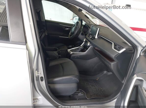 2T3DWRFV3LW075377 2020 TOYOTA RAV4 HYBRID Silver Вид салону спереду