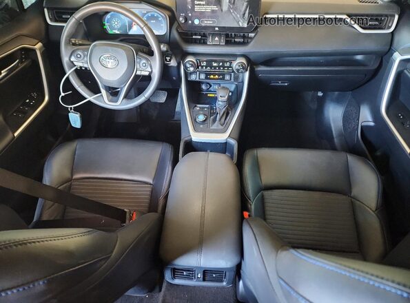 2T3E6RFV3RW058561 2024 TOYOTA RAV4 Белый Вид панели приборов
