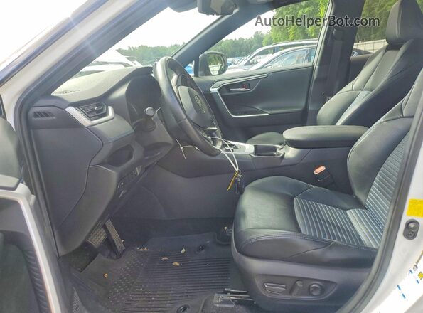 2T3E6RFV6MW022534 2021 TOYOTA RAV4 White Вид салону спереду