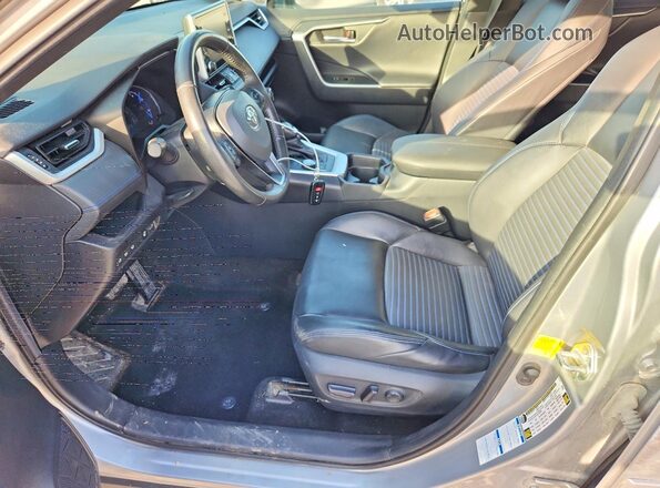 2T3EWRFV6KW019453 2019 TOYOTA RAV4 Silver Սալոնի դիմացի տեսք