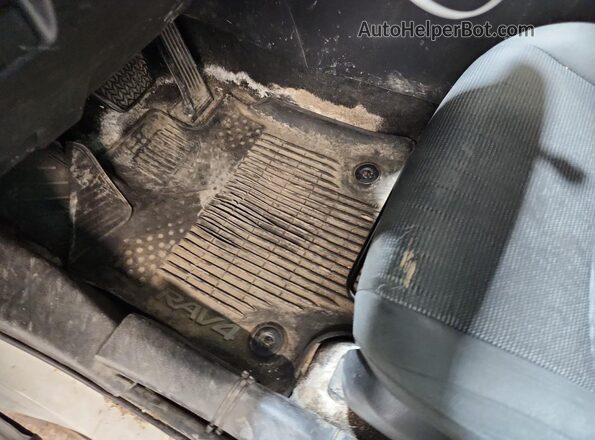 2T3F1RFV2LW092159 2020 TOYOTA RAV4 Белый 