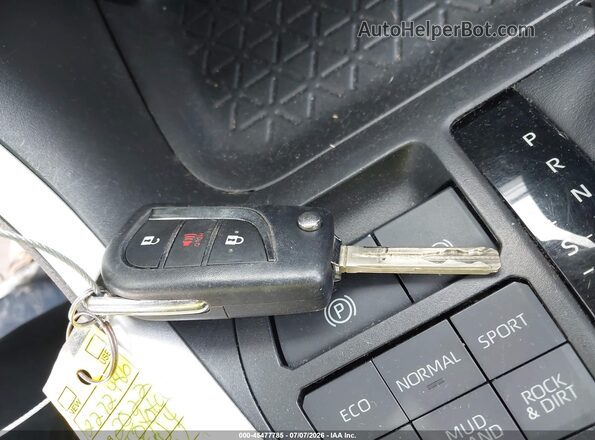 2T3F1RFV2NC272486 2022 TOYOTA RAV4 Silver წინა პანელის ხედი