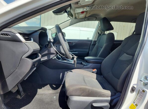 2T3F1RFV2SW498635 2025 TOYOTA RAV4 White Вид салону спереду