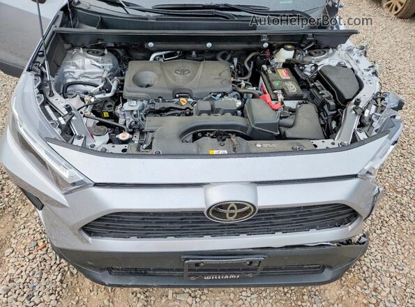 2T3F1RFV3RC480446 2024 TOYOTA RAV4 Silver Շարժիչի բաժամունքի տեսք