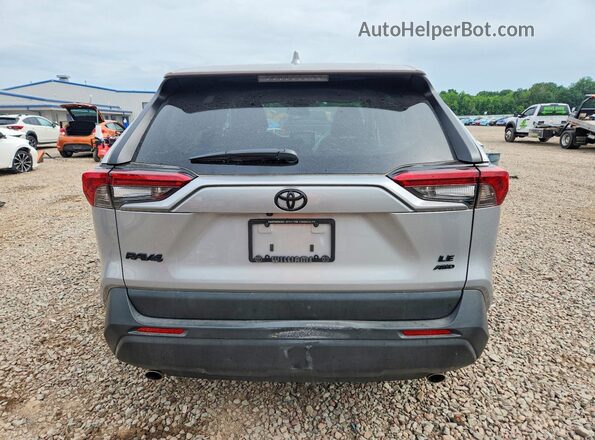 2T3F1RFV3RC480446 2024 TOYOTA RAV4 Silver Հետևի տեսք