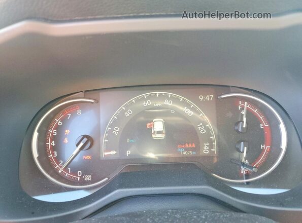 2T3F1RFV3SW581720 2025 TOYOTA RAV4 White Вид щитка приладів