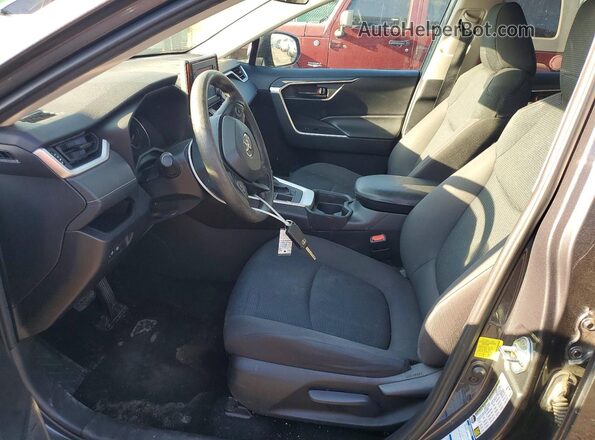 2T3F1RFV4KW010589 2019 TOYOTA RAV4 Серый Вид салона спереди
