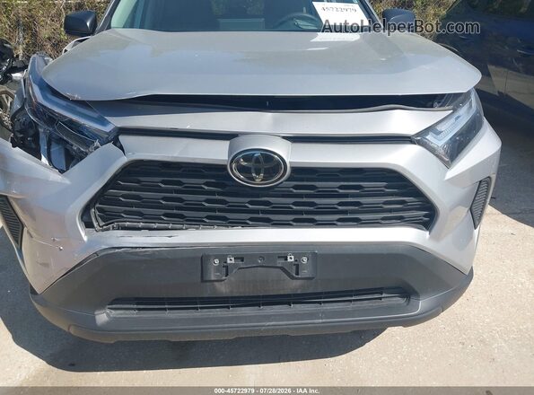 2T3F1RFV4RW459331 2024 TOYOTA RAV4 Silver უკანა სალონის ხედი