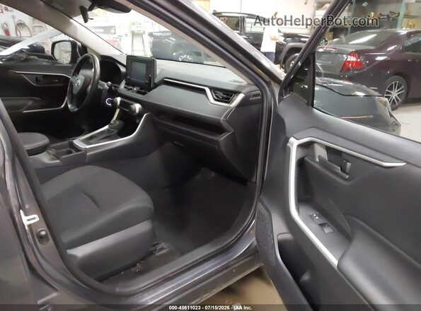 2T3F1RFV6KW051483 2019 TOYOTA RAV4 Серый Вид салона спереди
