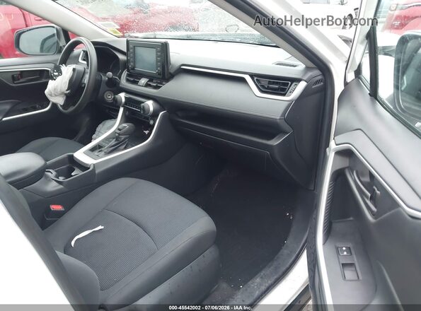 2T3F1RFV7KC059996 2019 TOYOTA RAV4 White Вид салону спереду