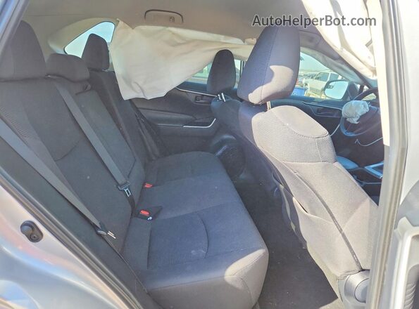 2T3F1RFV7KW060807 2019 TOYOTA RAV4 Silver Հետևի նստատեղերի տեսք