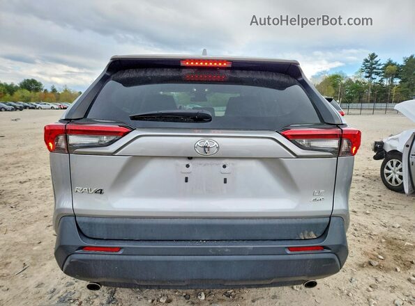 2T3F1RFV8PW364462 2023 TOYOTA RAV4 Серебряный Вид сзади
