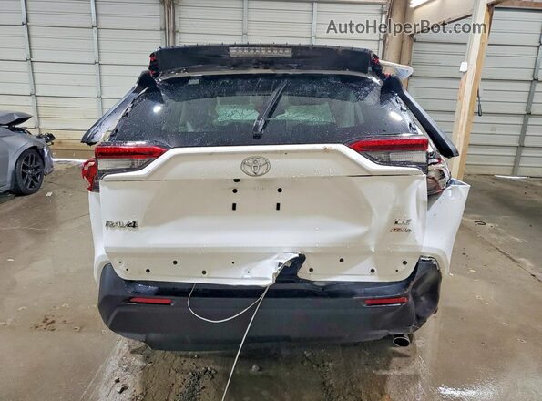 2T3F1RFV8SW623993 2025 TOYOTA RAV4 Белый Вид сзади
