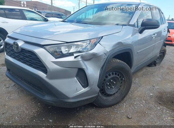 2T3F1RFV9NC279516 2022 TOYOTA RAV4 Silver Widok z przodu