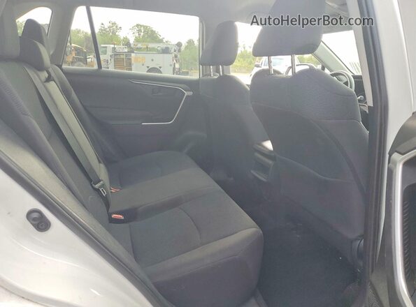 2T3G1RFV7LC115182 2020 TOYOTA RAV4 Белый Вид задней части салона