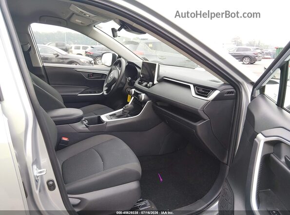 2T3G1RFV7SW497615 2025 TOYOTA RAV4 Gray Vista interior delantera