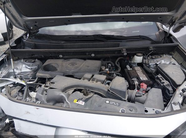 2T3H1RFV2NC188497 2022 TOYOTA RAV4 Серебряный Вид сзади
