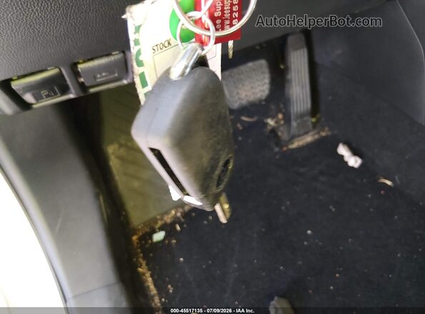 2T3H1RFV3NC180506 2022 TOYOTA RAV4 Белый Вид панели приборов