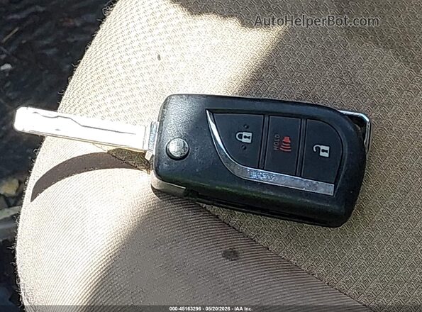 2T3H1RFV4NW190413 2022 TOYOTA RAV4 Черный Вид панели приборов