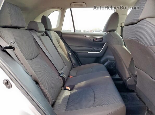 2T3H1RFV4PC219798 2023 TOYOTA RAV4 Silver Widok tylnych siedzeń