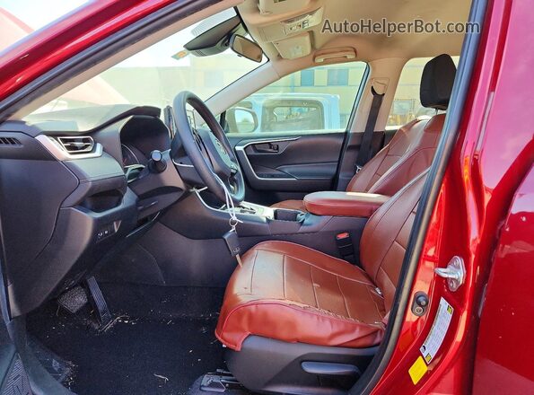 2T3H1RFV6NW226165 2022 TOYOTA RAV4 Red Front interior view