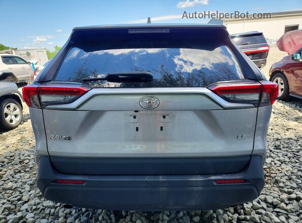 2T3H1RFV7PC227281 2023 TOYOTA RAV4 Silver Widok z tyłu