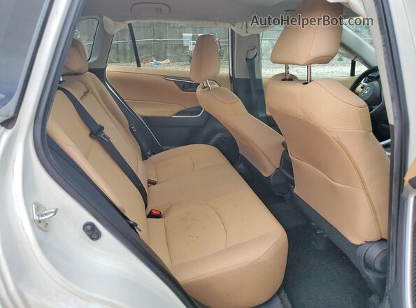 2T3H1RFV8MC152411 2021 TOYOTA RAV4 White Вид задньої частини салону