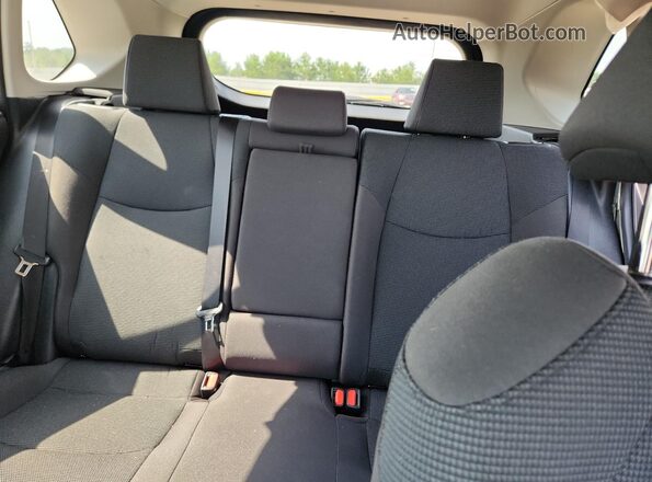 2T3H1RFV8RC271020 2024 TOYOTA RAV4 Silver Հետևի նստատեղերի տեսք