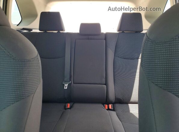 2T3H1RFV9LC063493 2020 TOYOTA RAV4 Silver Вид задніх сидінь