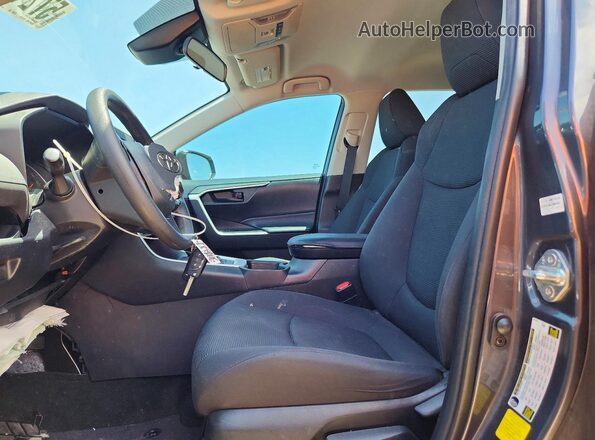 2T3H1RFVXLW101781 2020 TOYOTA RAV4 Серый Вид салона спереди