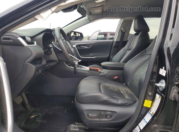 2T3J1RFV1NW260077 2022 TOYOTA RAV4 Черный Вид салона спереди
