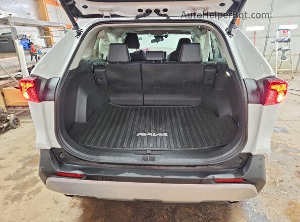 2T3J1RFV1RW427107 2024 TOYOTA RAV4 White Vista trasera