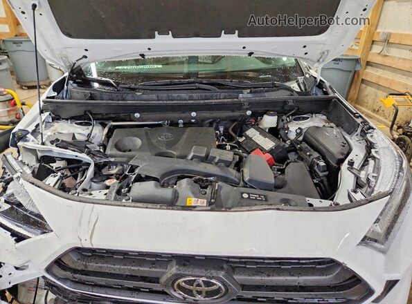 2T3J1RFV1RW427107 2024 TOYOTA RAV4 White Vista del compartimento del motor