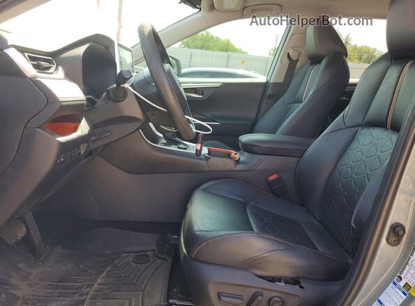 2T3J1RFV2KW006504 2019 TOYOTA RAV4 Gray წინა სალონის ხედი