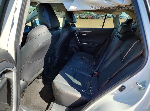 2T3J1RFV7RW465456 2024 TOYOTA RAV4 Белый Вид задних сидений