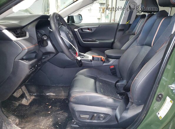 2T3J1RFV7SW508473 2025 TOYOTA RAV4 Green Widok wnętrza z przodu