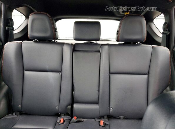 2T3JFREV2JW824896 2018 TOYOTA RAV4 Синий Вид задних сидений