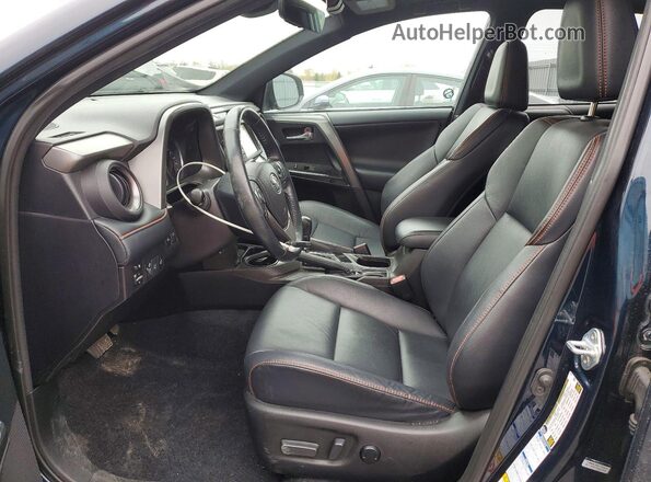 2T3JFREV2JW824896 2018 TOYOTA RAV4 Синий Вид салона спереди